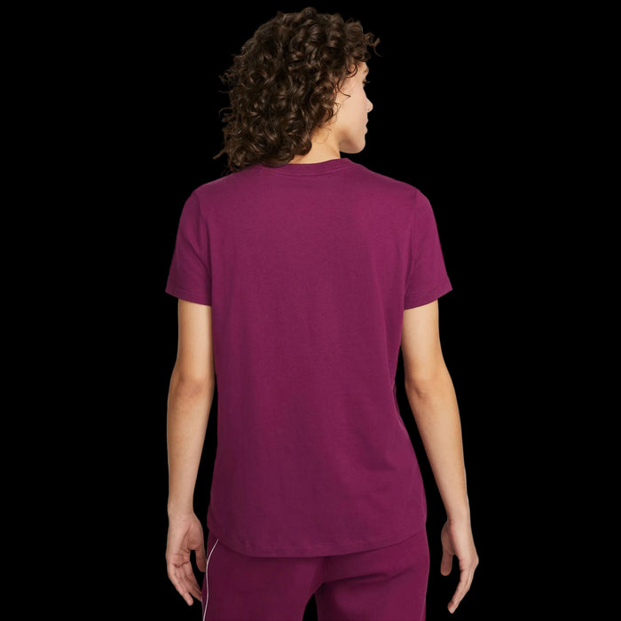 Women's Nike NSW CLUB T-Shirt